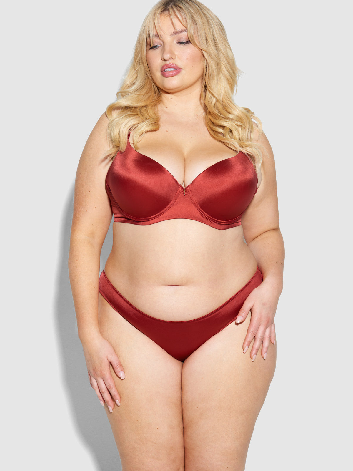 Lexi Push Up Plunge T-Shirt Bra - Fredericks of Hollywood