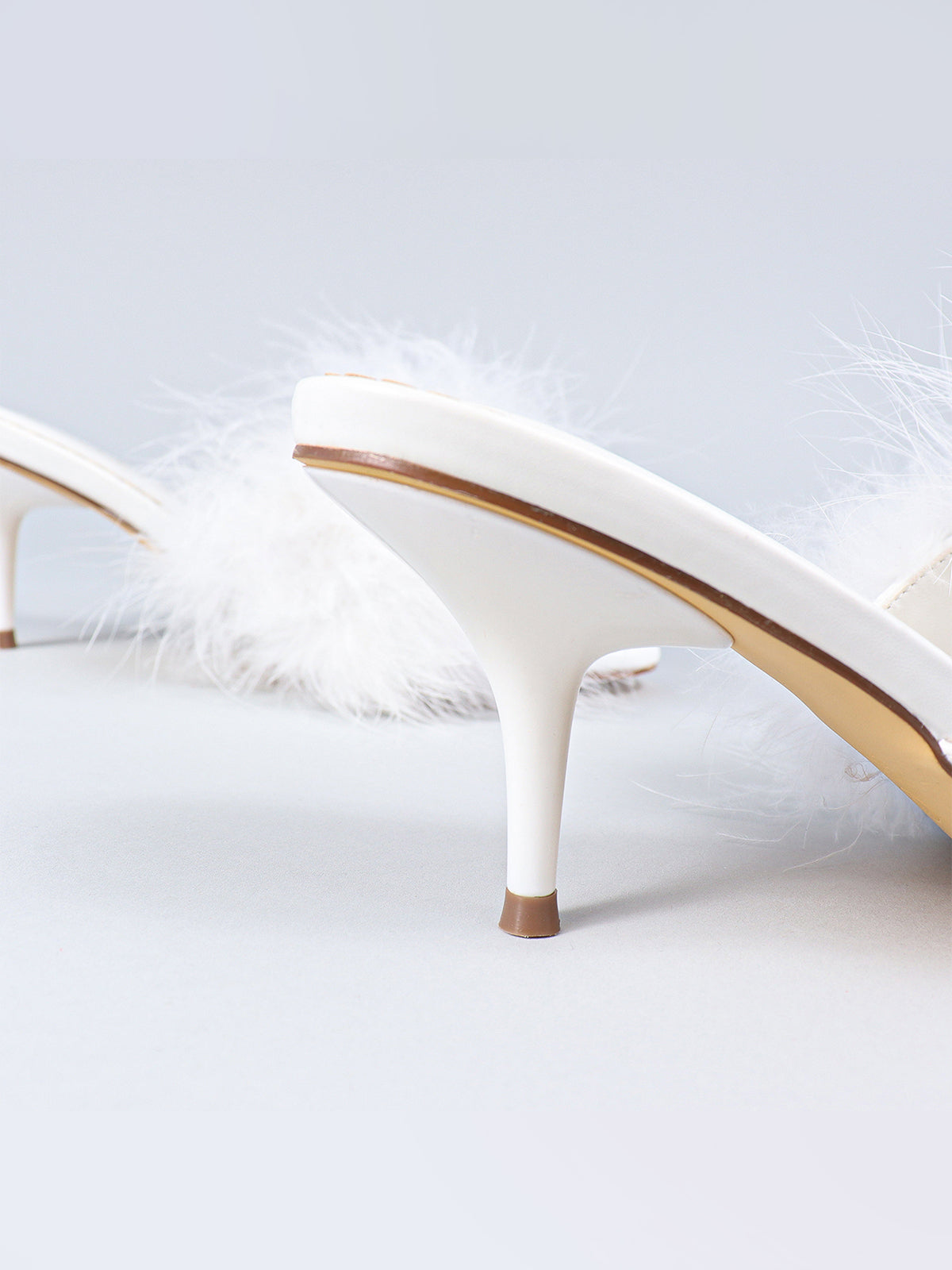 Luxor Feather Mule - White