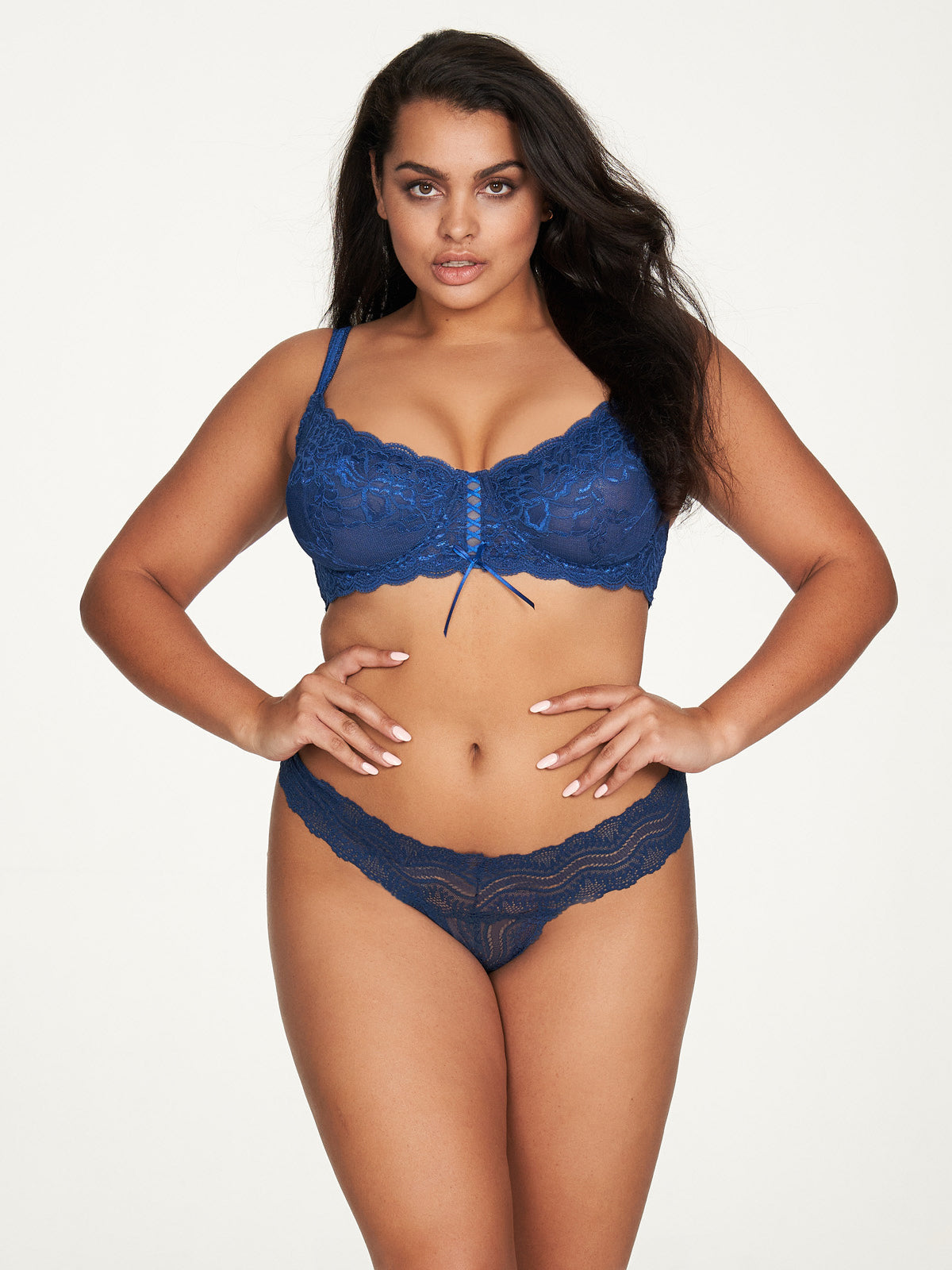 Charlotte Lace Full Figure Underwire Bra - Fredericks of Hollywood