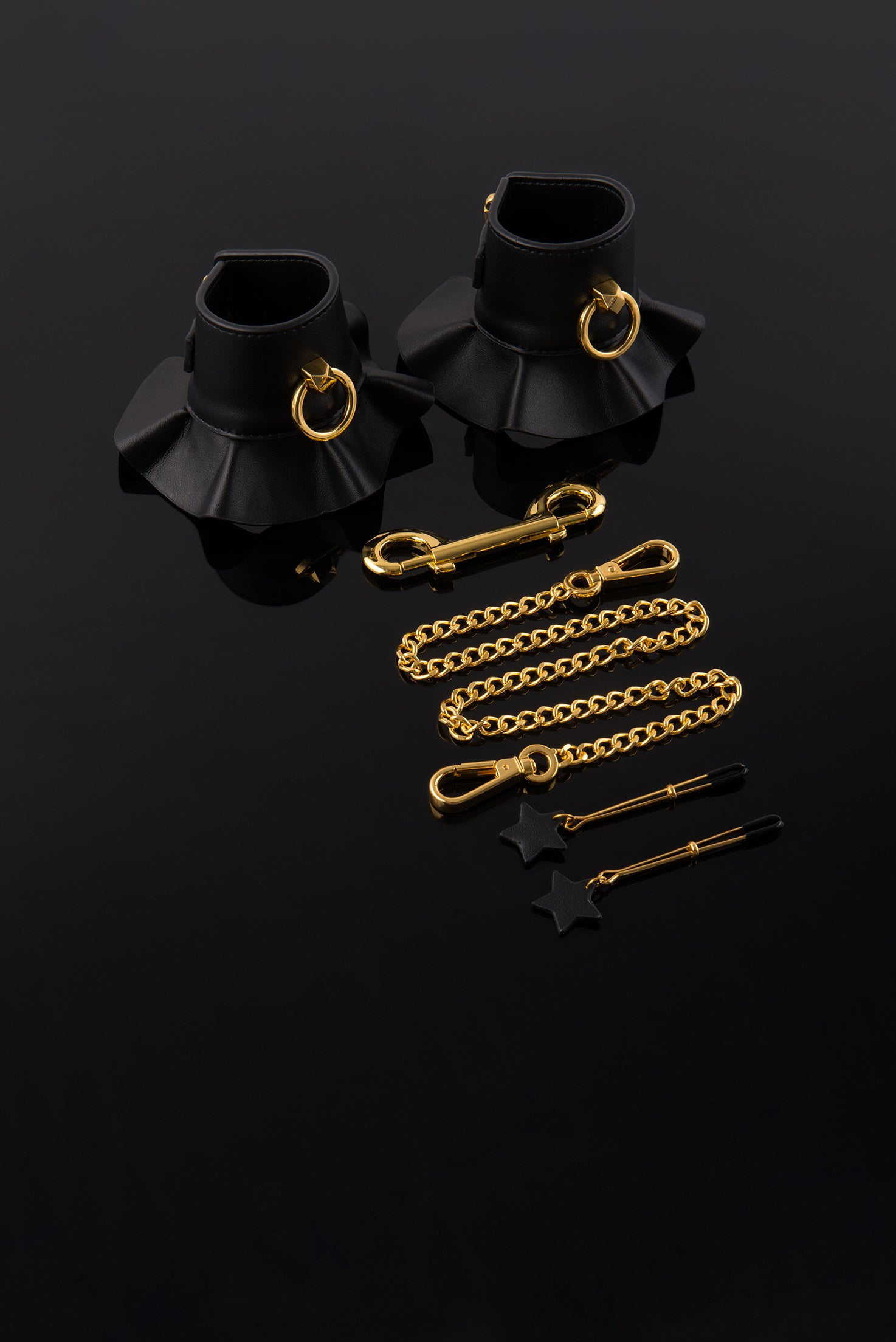 Leather-Like Bondage Cuffs &amp; Nipple Clamp