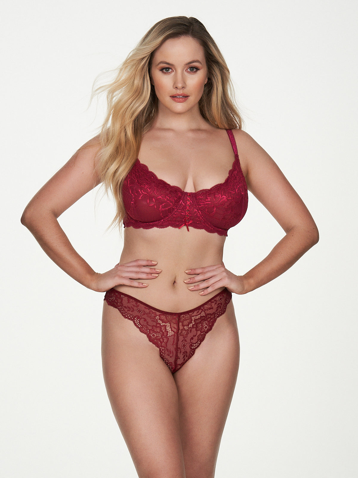 Charlotte Lace Full Figure Underwire Bra - Fredericks of Hollywood